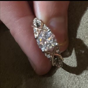 Ring ⚠️MOVING SALE⚠️